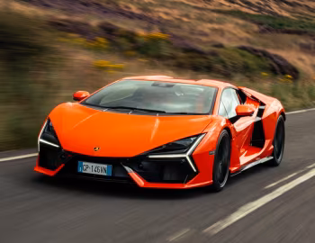 Lamborghini Revuelto [UK-spec] (LB744) '2023–pr.