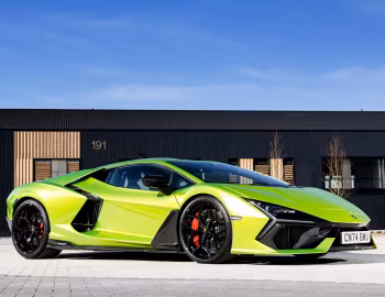 Lamborghini Revuelto [UK-spec] (LB744) '2023–pr.