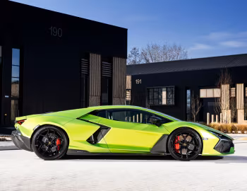 Lamborghini Revuelto [UK-spec] (LB744) '2023–pr.
