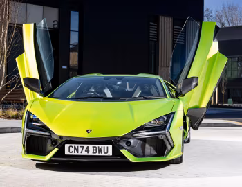 Lamborghini Revuelto [UK-spec] (LB744) '2023–pr.