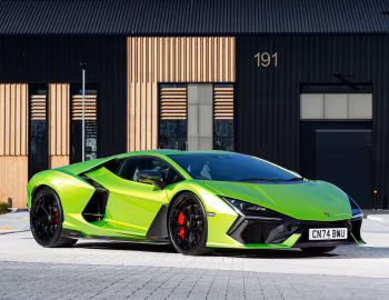 Lamborghini Revuelto [UK-spec] (LB744) '2023–pr.
