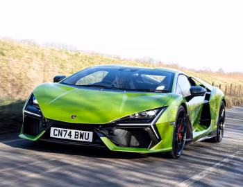 Lamborghini Revuelto [UK-spec] (LB744) '2023–pr.