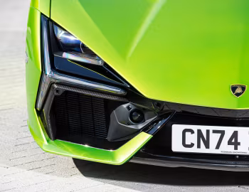 Lamborghini Revuelto [UK-spec] (LB744) '2023–pr.