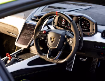 Передня панель Lamborghini Revuelto [UK-spec] (LB744) '2023–н.ч.