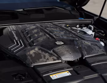 Sob o capô TopCar Lamborghini Urus SE R’Evo Stealth Edition (1/9) '2026
