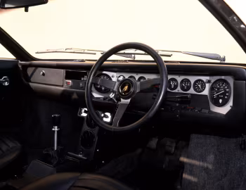 Передня панель Lamborghini Urraco P250 [UK-spec] '1972–74