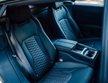 Interior Lamborghini Urus S [Japan] '2023–24
