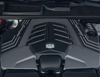 Sob o capô 2019–22 Lamborghini Urus Shiny Black Package [North America] '2018–22