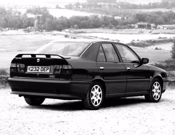 Lancia Dedra 2000 turbo [UK-spec] (835) '1991–92