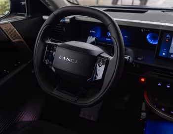 Interior Lancia Gamma Ibrida '2026
