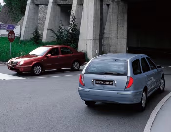 Lancia Lybra (839) '1999–2005