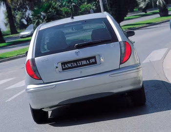 Lancia Lybra SW (839) '1999–2005