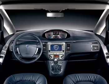 Panneau avant Lancia Musa (350) '2007–12