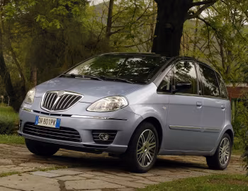 Lancia Musa Ecochic (350) '2009–12