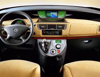 Торпедо Lancia Phedra (180) '2002–08