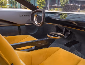 Intérieur Lancia Pu+Ra HPE '04.2023
