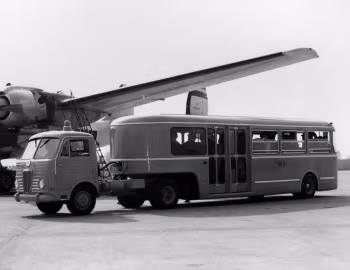 Lancia Beta 190 con rimorchio-autobus per aeroporto carrozzato da Borsani (Z50) '1957