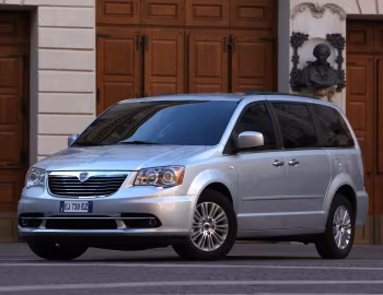 Lancia Voyager (404) '2011–15