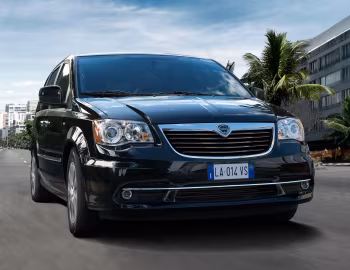 Lancia Voyager S (404) '2014–15