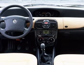 Торпедо Lancia Y LS (840) '2000–02