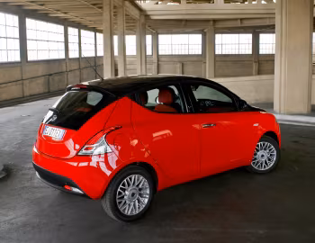 Lancia Ypsilon "Black&Red" (846) '2011–12