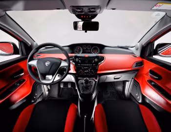 Panneau avant Lancia Ypsilon "Black&Red" (846) '2011–12