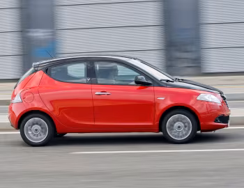 Lancia Ypsilon "Black&Red" (846) '2011–12
