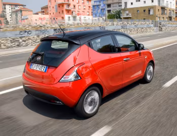 Lancia Ypsilon "Black&Red" (846) '2011–12