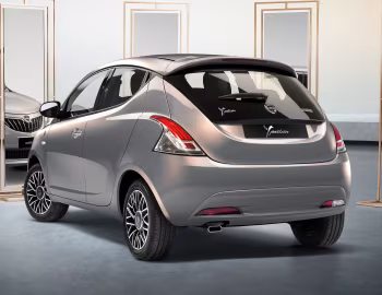 Lancia Ypsilon "Alberta Ferretti" Hybrid EcoChic (846) '12.2021–03.2023