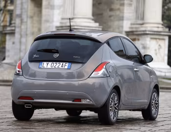 Lancia Ypsilon "Alberta Ferretti" Hybrid EcoChic (846) '12.2021–03.2023