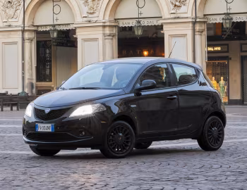 Lancia Ypsilon "Black and Noir" (846) '05.2019–03.2020