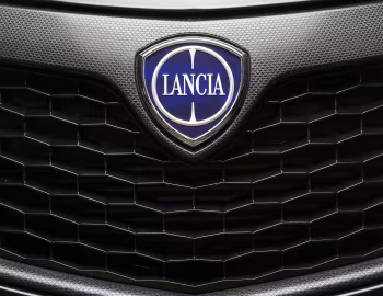 Logo Lancia Ypsilon "Black and Noir" (846) '05.2019–03.2020