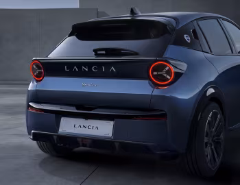 Lancia Ypsilon Edizione Limitata Cassina Elettrica (821) '2024–25