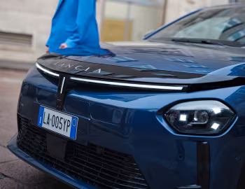 Lancia Ypsilon Edizione Limitata Cassina Elettrica (821) '2024–25