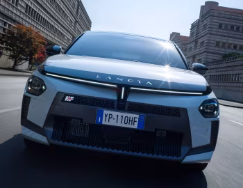 Lancia Ypsilon HF Line Ibrida (821) '2025–pr.