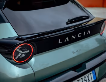 Lancia Ypsilon LX Elettrica (821) '2024–pr.