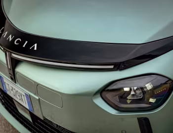 Lancia Ypsilon LX Elettrica (821) '2024–pr.