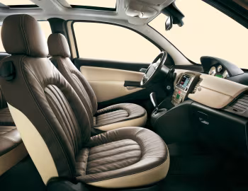 Интерьер Lancia Ypsilon "Platino+" '2006
