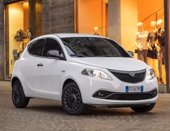 Lancia Ypsilon "Unyca" (846) '03.2017–02.2018