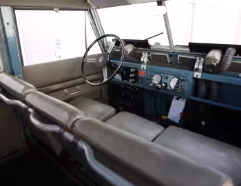 Interior 1962–71 Land Rover 109 Station Wagon [LHD] (264) '1961–71
