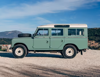 1981 Land Rover 109 Stage 1 V8 Station Wagon [LHD]