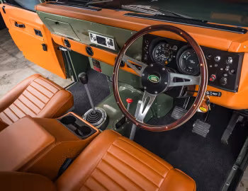 Painel frontal 1971–75 Land Rover 109 Utility [RHD] (911) '2024