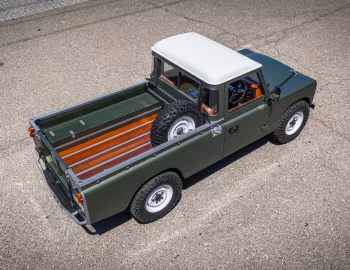 1971–75 Land Rover 109 Utility [RHD] (911) '2024