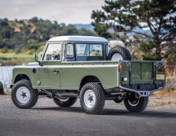 1971–75 Land Rover 109 Utility [RHD] (911) '2024