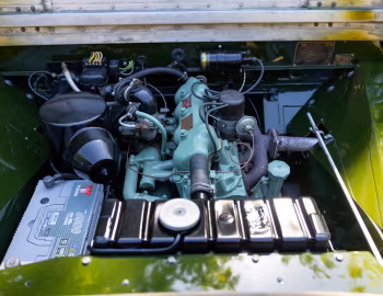 Sous la capuche 1948 Land Rover 80 Utility [UK-spec] (R86) '08.1948–02.1949