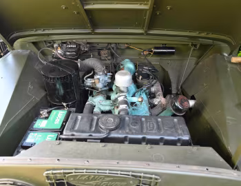 Sob o capô Land Rover SAS series I (1706-01215) '1955