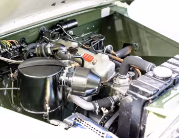 Sous la capuche 1951 Land Rover 80 Utility Soft Top [RHD] (1616) '1950–51