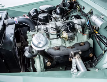 Sob o capô 1950 Land Rover 80 Utility Soft Top [RHD] (R0610-3299) '1949