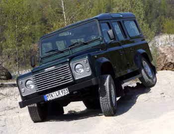2003–06 Land Rover Defender 110 Station Wagon [LHD] '2002–06