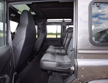 Interior Land Rover Defender 110 "Adventure" [UK-spec] '2015